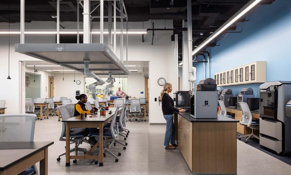 Seem 4 Suspended Classroom Laboratory