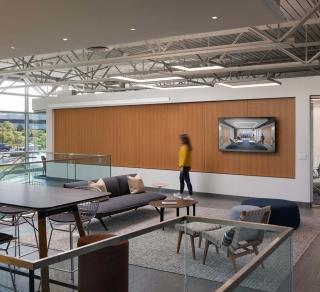 Nera Pendant Public Space