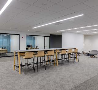 Seem 4 Recessed Meeting Space