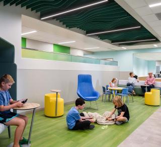 Mora Wave meeting space