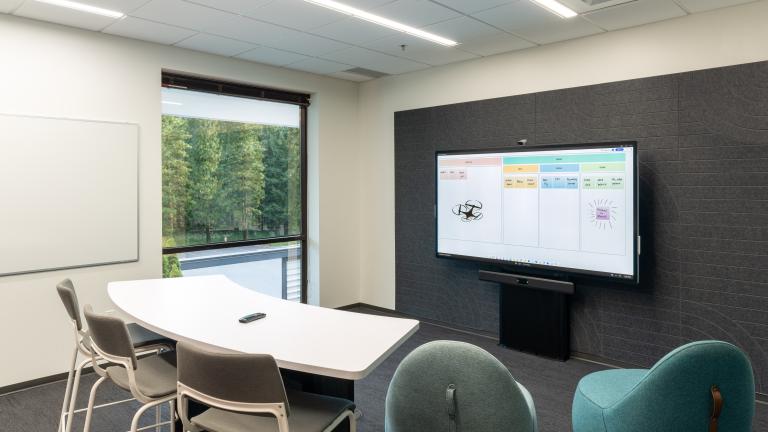 MS Surface Hub Room  2_Final