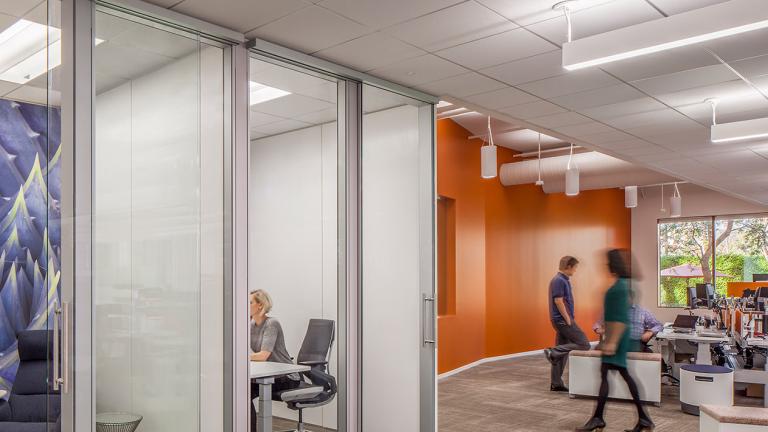 The Irvine Company Open Office Luna 2x4 Seem 4 Suspended