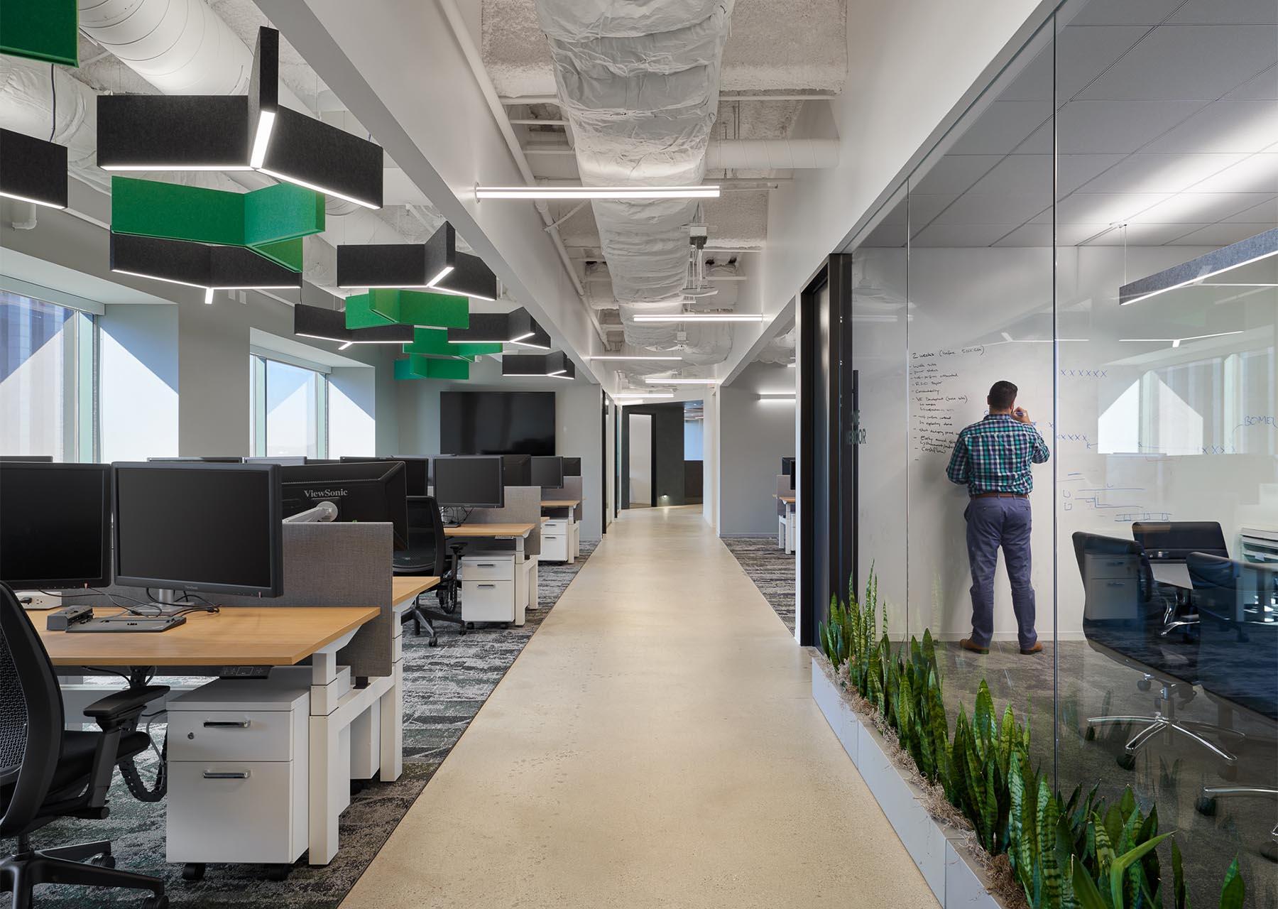 Seem 1 Acoustic Trio Open Office Corridor