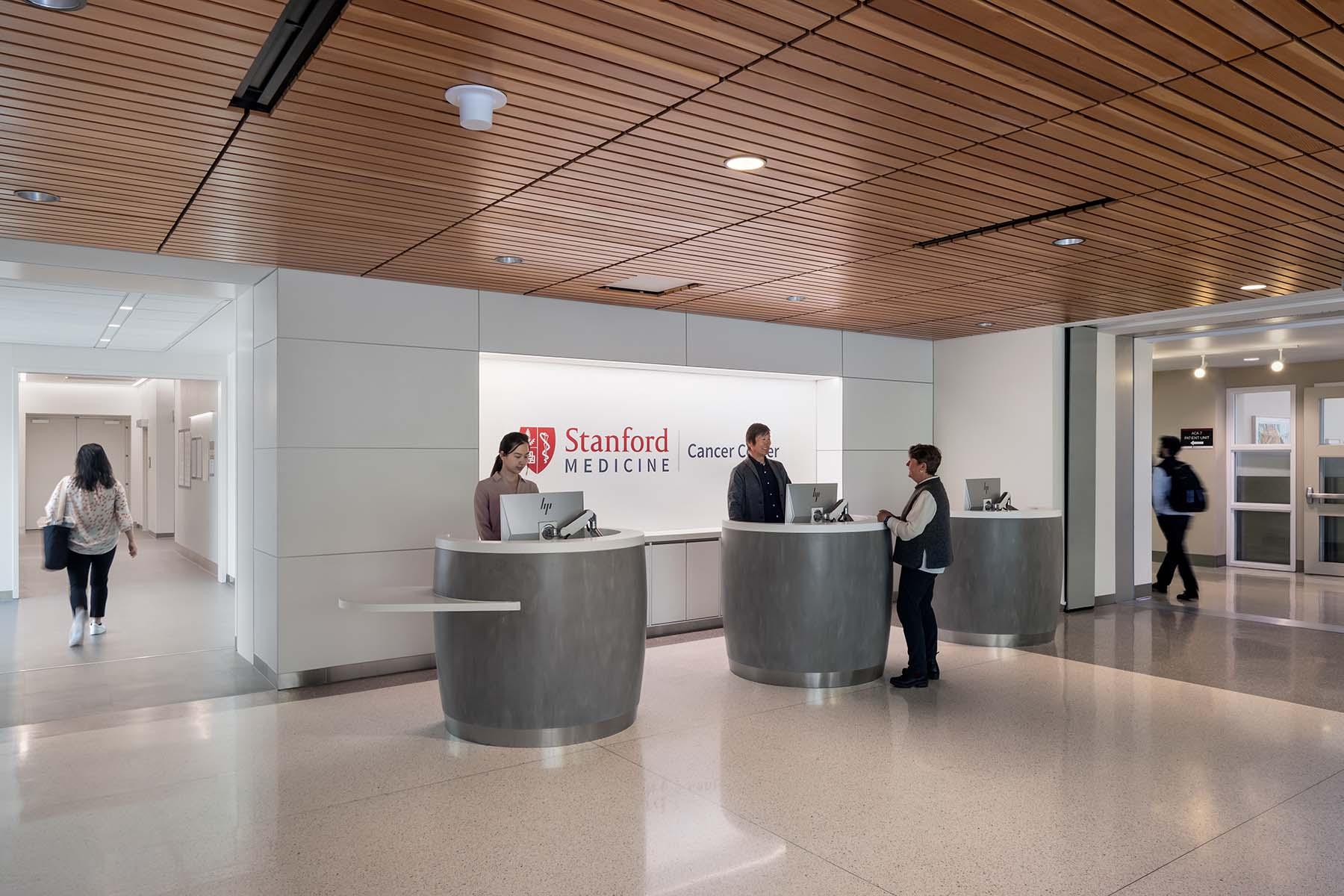 ID+ 3.5" Downlight Reception Area