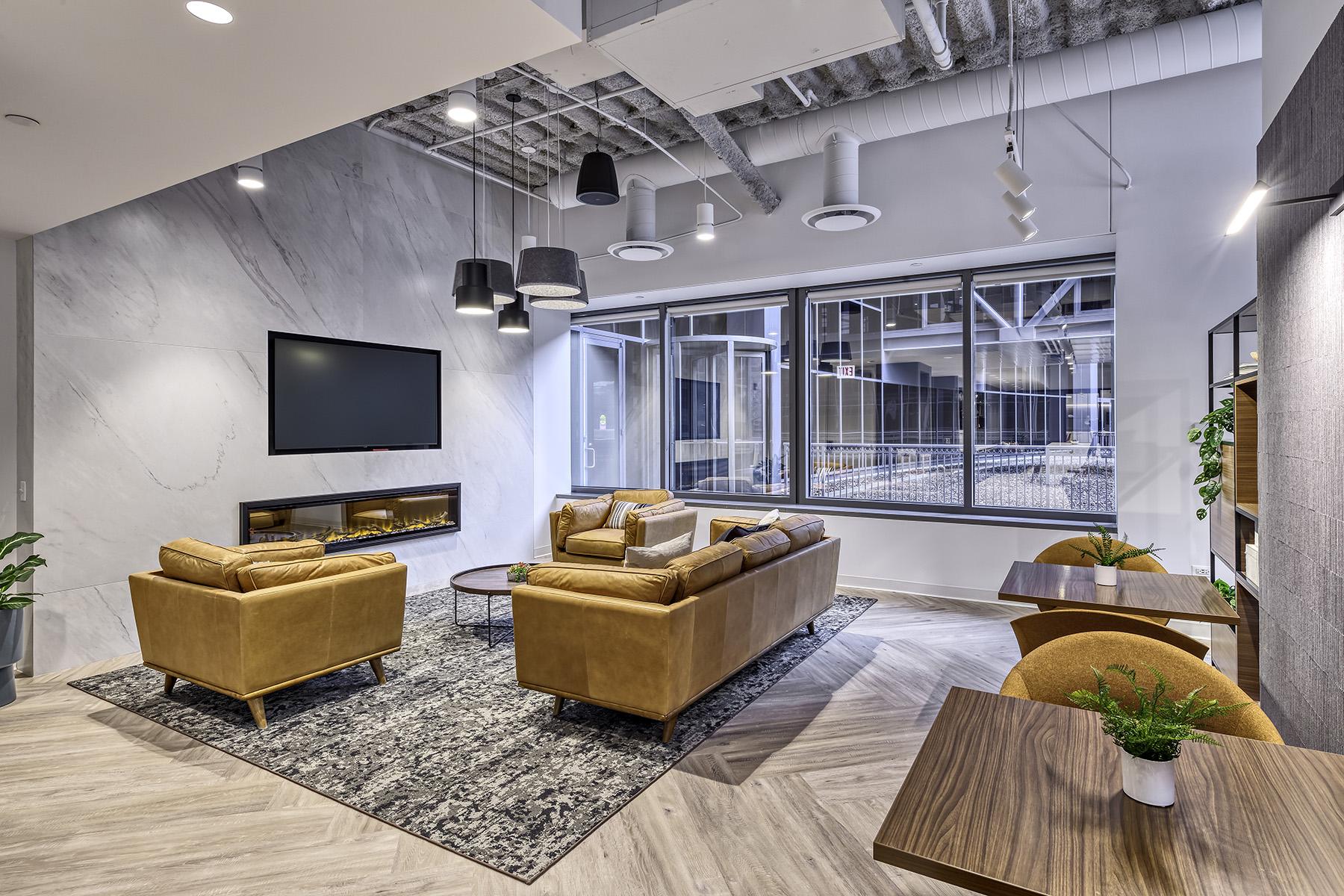 Woodfield_Corp_Center_08