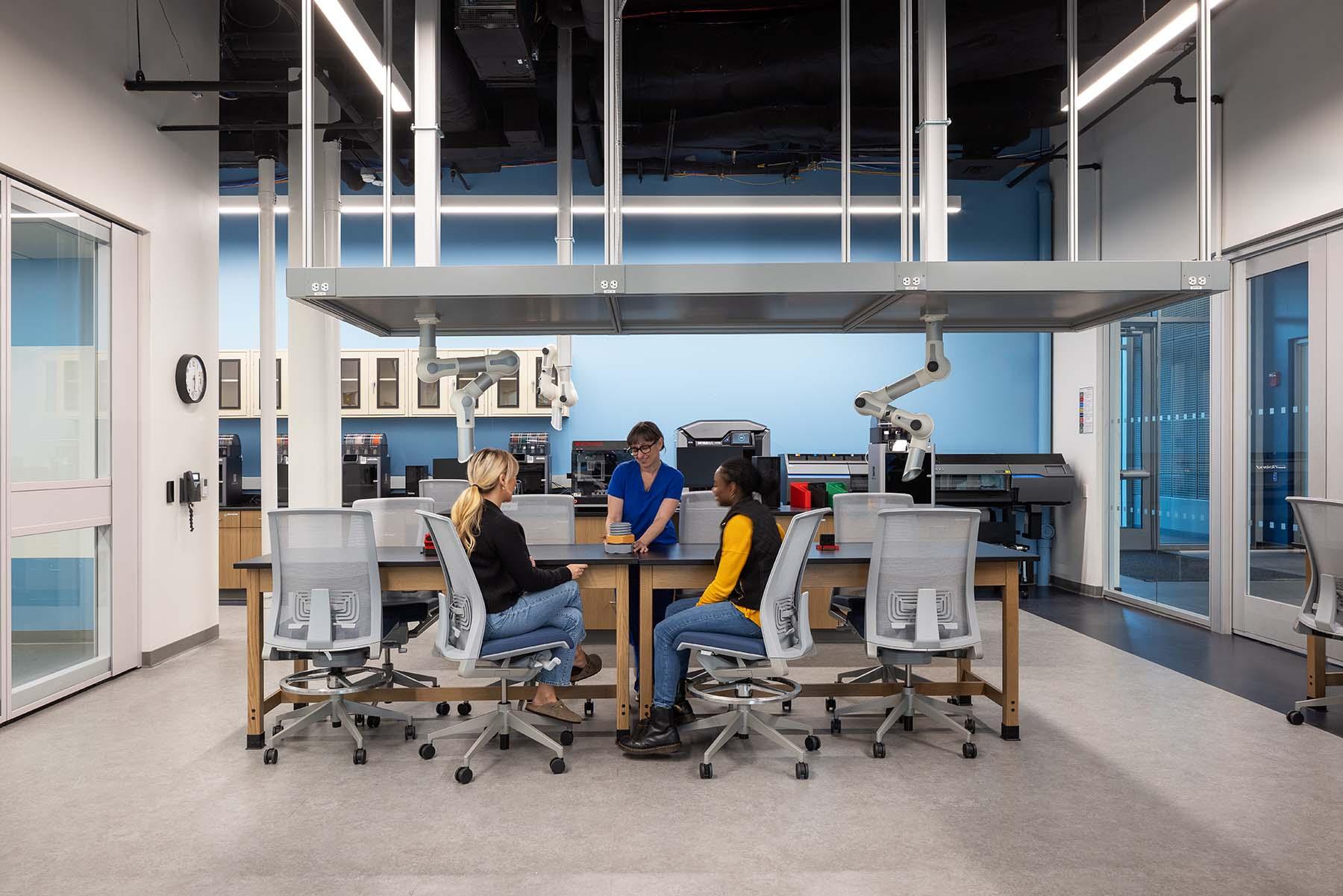 Seem 4 Suspended Classroom Laboratory